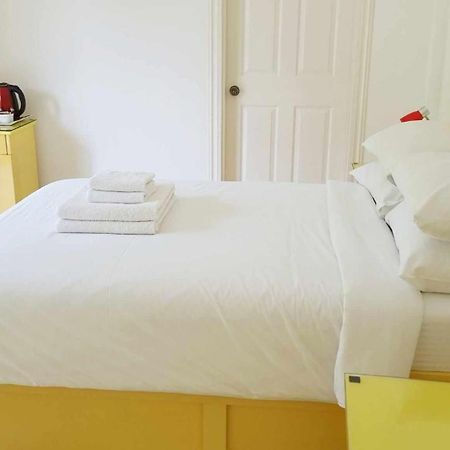 Bohol White House Bed & Breakfast Lila Bagian luar foto