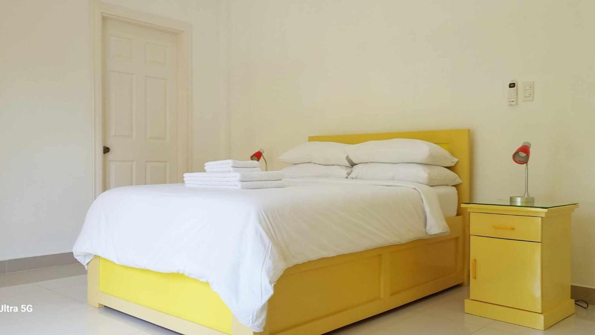 Bohol White House Bed & Breakfast Lila Bagian luar foto