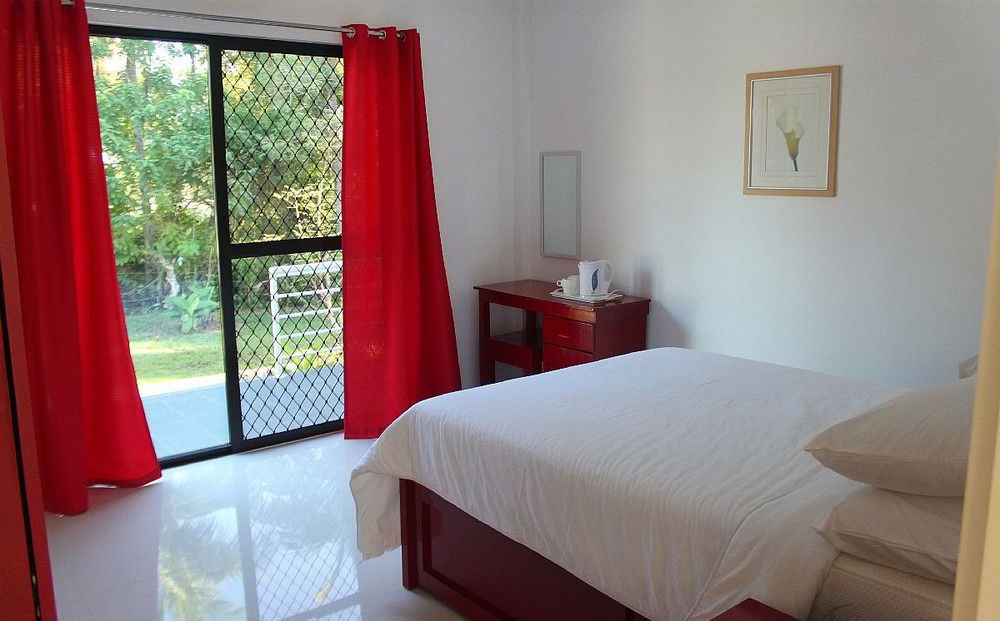 Bohol White House Bed & Breakfast Lila Bagian luar foto