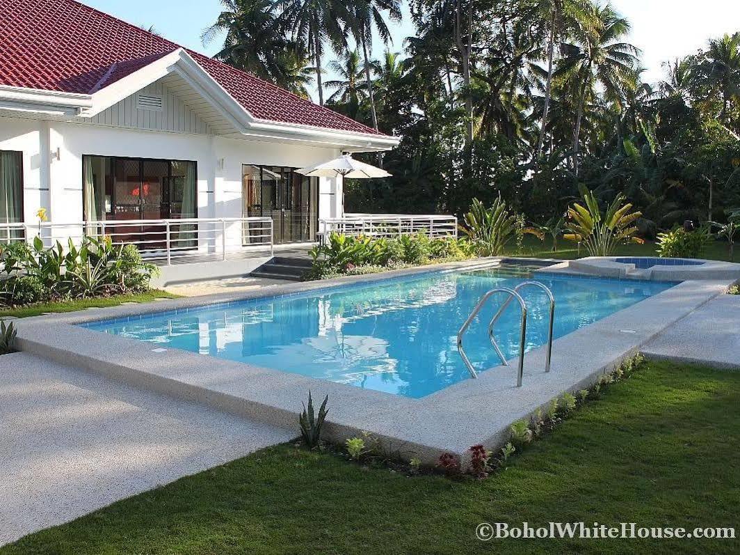 Bohol White House Bed & Breakfast Lila Bagian luar foto